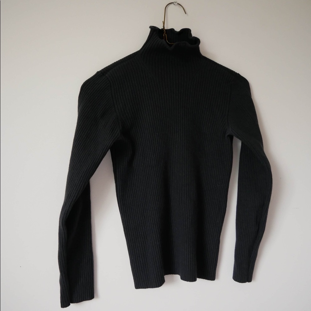 Authentic Armani wool turtleneck sweater - Picture 2 of 4